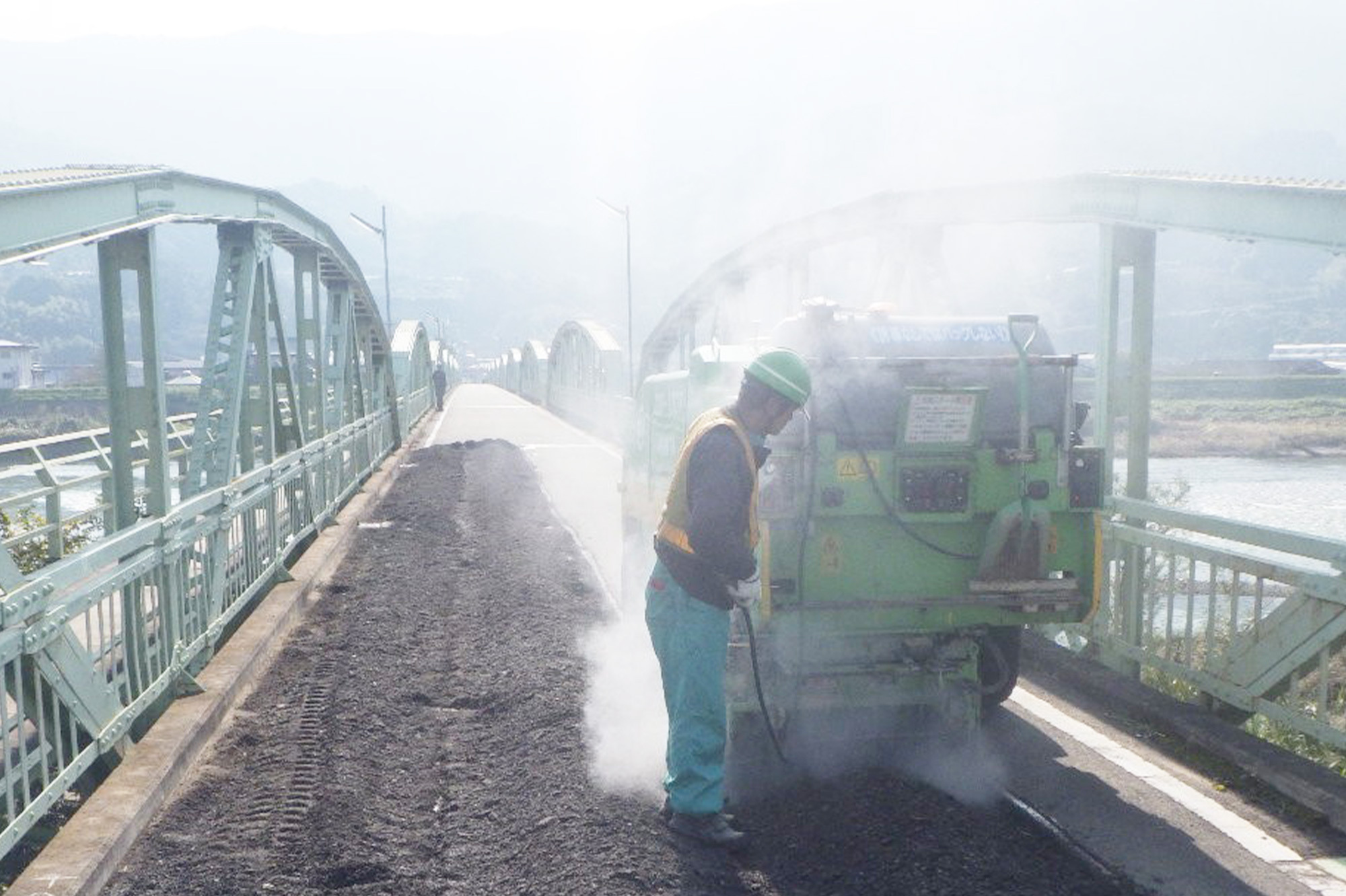 写真：道路舗装